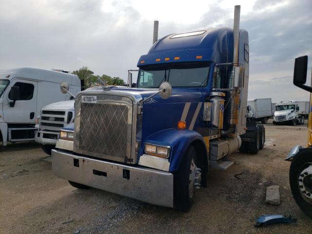 Image 2 of 2000 FREIGHTLINER CONVENTIONAL FLD120 2000 with VIN 1FUPCSZB1YDA97781