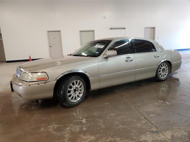 Image 1 of 2006 LINCOLN TOWN CAR SIGNATURE 2006 with VIN 1LNHM81V66Y646455