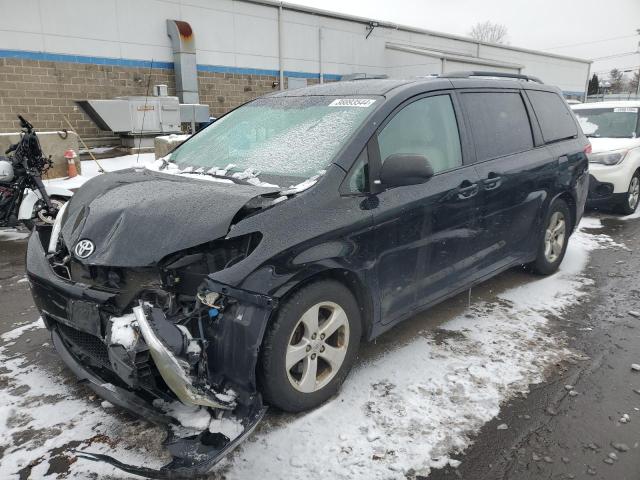 Изображение 1 2012 TOYOTA SIENNA LE 2012 с VIN 5TDKK3DC0CS242393