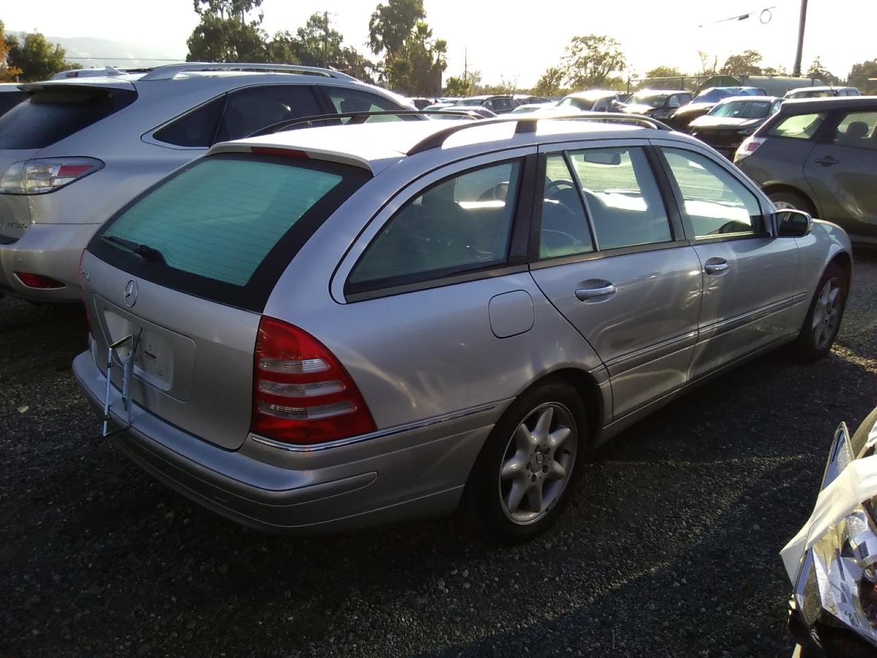 Image 3 of 2004 MERCEDES-BENZ C 240 SPORTWAGON 2004 with VIN WDBRH61J64F451168
