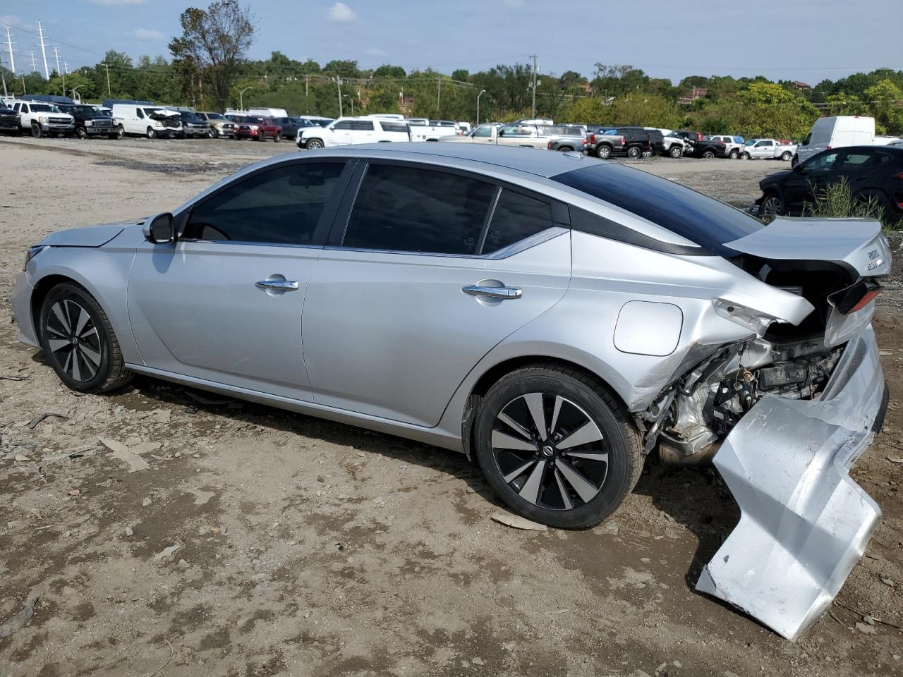 Image 2 of 2021 NISSAN ALTIMA SV 2021 with VIN 1N4BL4DV0MN327039
