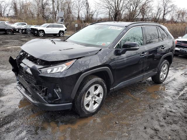 2021 TOYOTA RAV4 XLE 2021 image