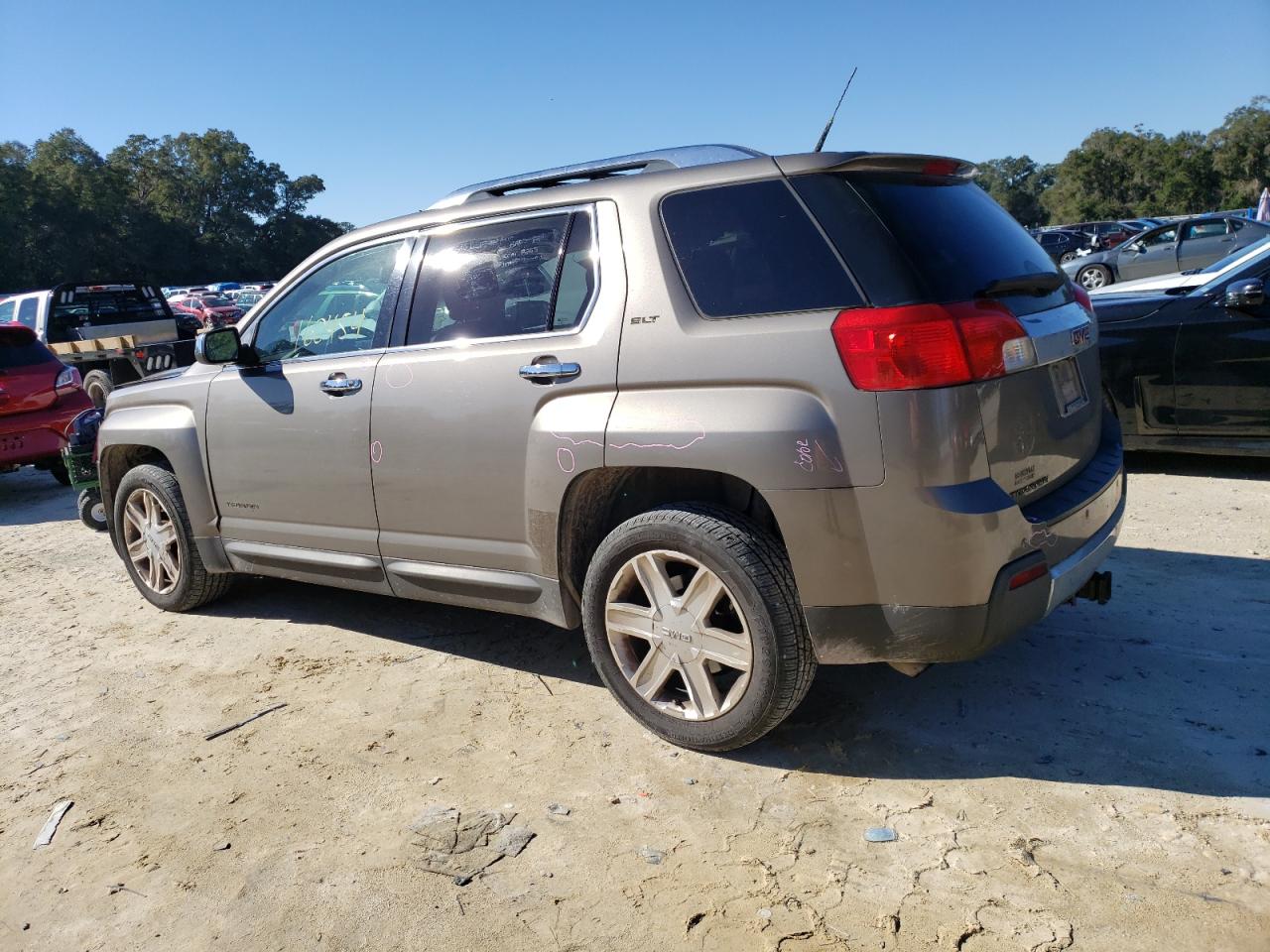 Image 2 of 2011 GMC TERRAIN SLT 2011 with VIN 2CTALWEC8B6459714