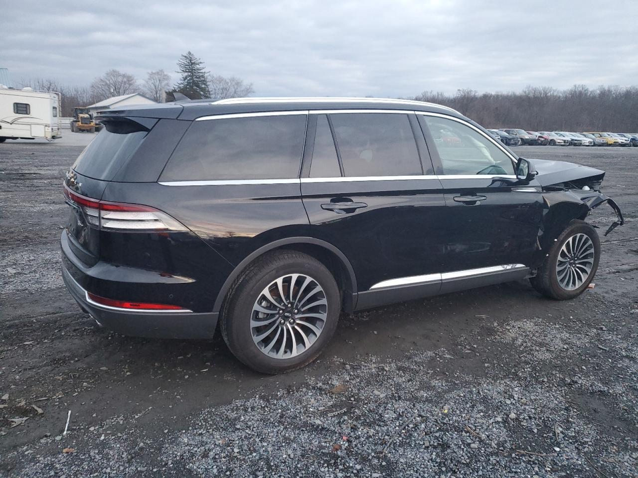 Image 3 of 2023 LINCOLN AVIATOR RESERVE 2023 with VIN 5LM5J7XC3PGL14974