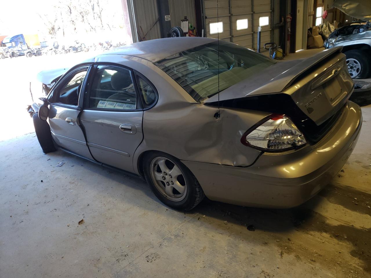 Изображение 2 2005 FORD TAURUS SE 2005 с VIN 1FAFP53255A165551