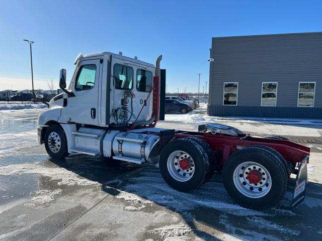 Obraz 3 z 2021 FREIGHTLINER CASCADIA 126  2021 z VIN 3AKJHLFG6MSMH5295