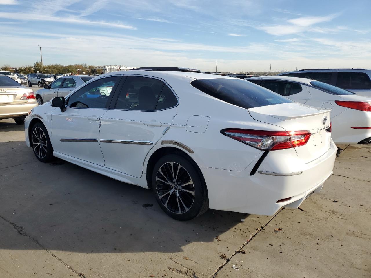 Image 2 of 2018 TOYOTA CAMRY L 2018 with VIN 4T1B11HK2JU056464