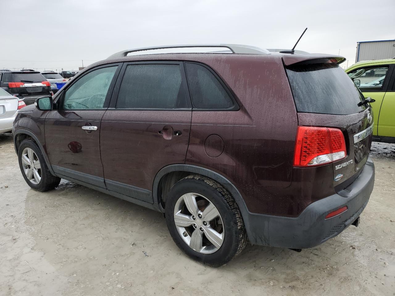 Image 2 of 2012 KIA SORENTO EX 2012 with VIN 5XYKU4A25CG292697