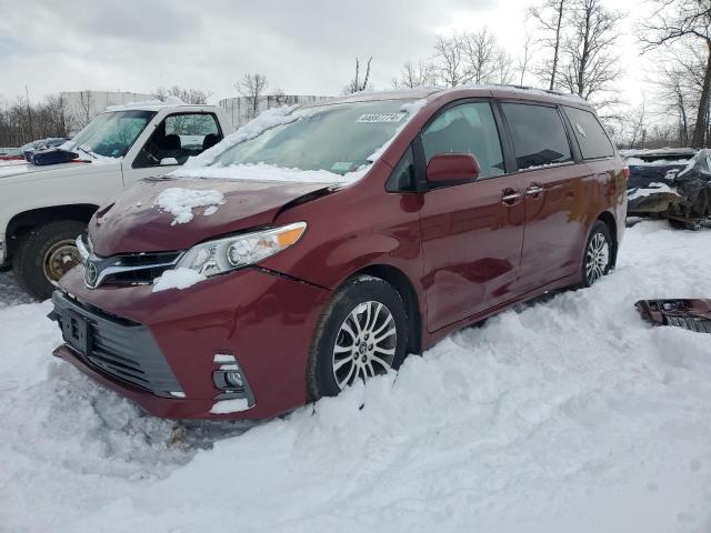 Image 1 of 2018 TOYOTA SIENNA XLE 2018 with VIN 5TDYZ3DC2JS958246