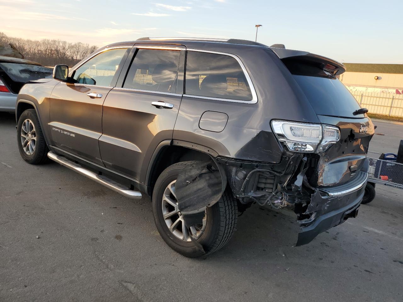 Image 2 of 2015 JEEP GRAND CHEROKEE LIMITED 2015 with VIN 1C4RJFBG2FC718111