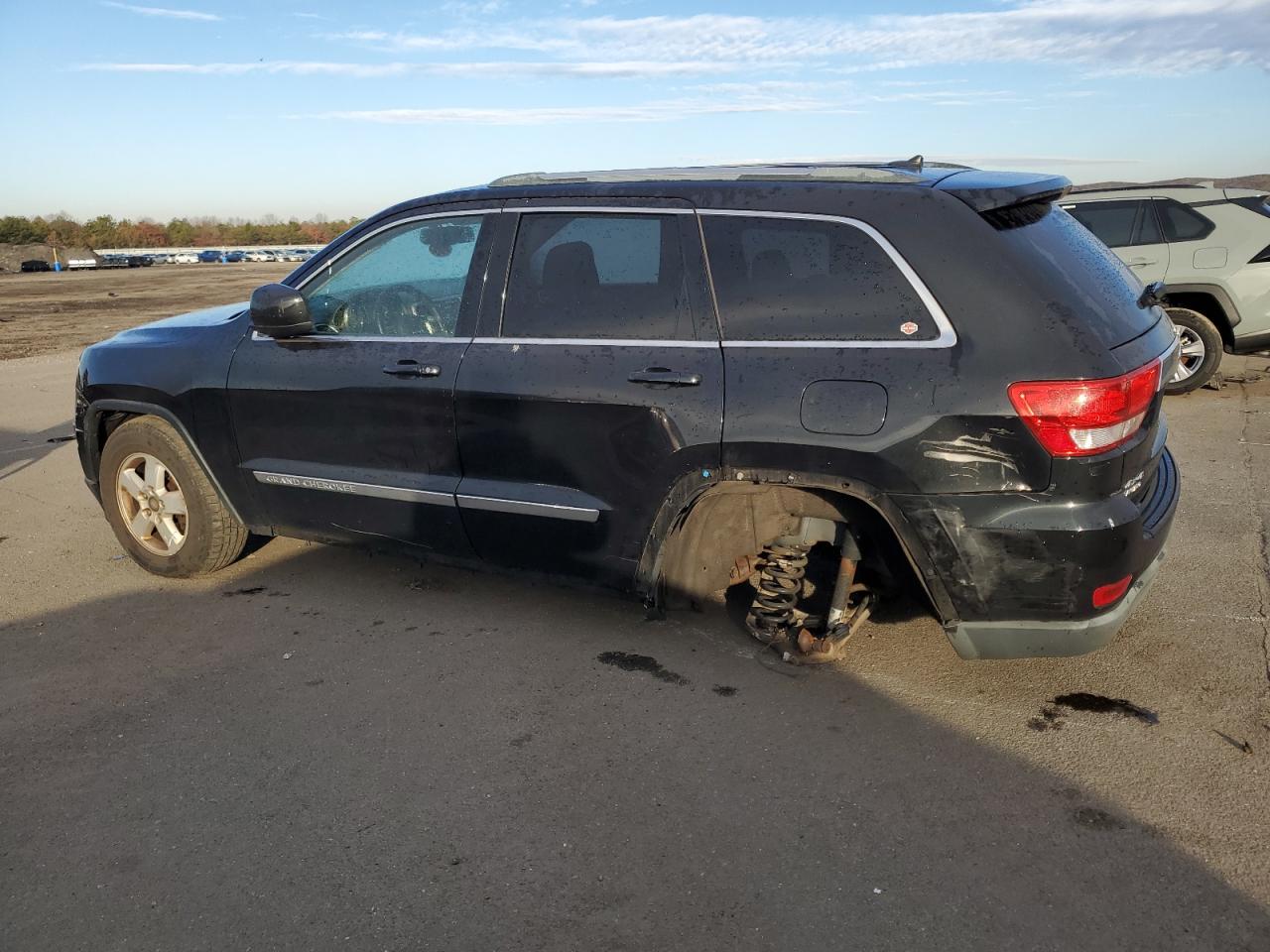 Image 2 of 2012 JEEP GRAND CHEROKEE LAREDO 2012 with VIN 1C4RJFAG1CC155114