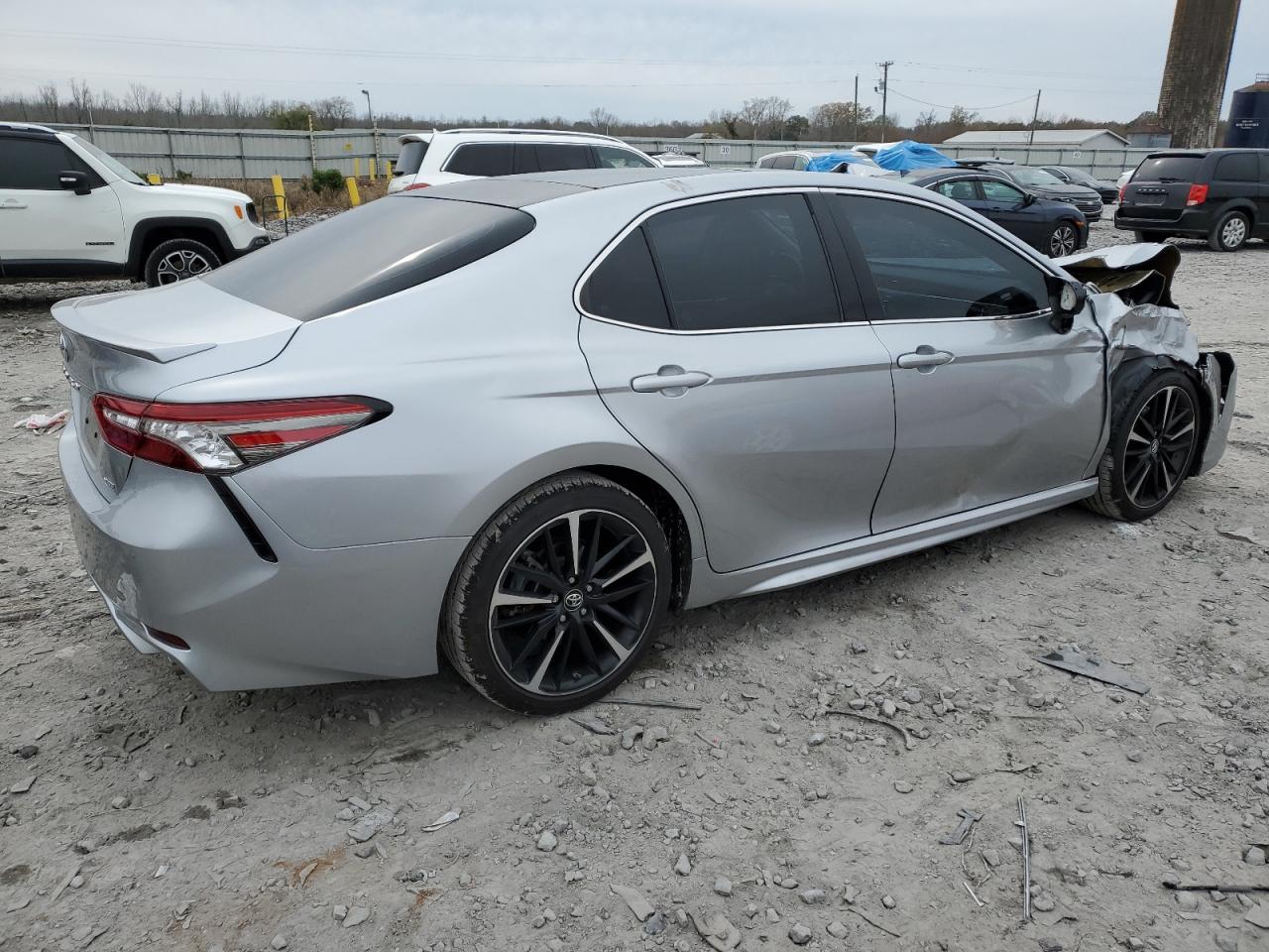 Image 3 of 2018 TOYOTA CAMRY XSE 2018 with VIN 4T1B61HK3JU129732