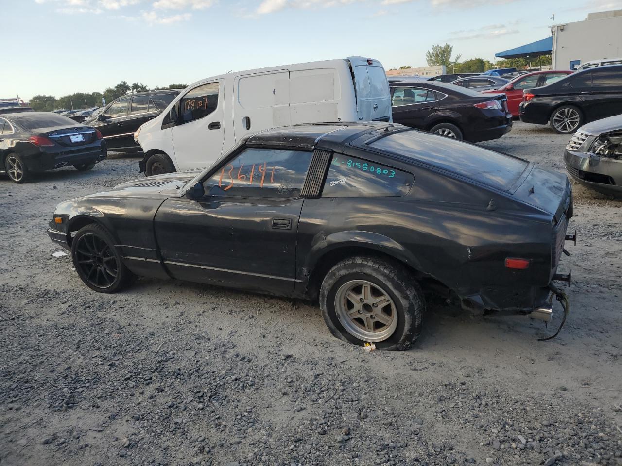 Image 2 of 1982 DATSUN 280ZX  1982 with VIN JN1HZ04S3CX450163