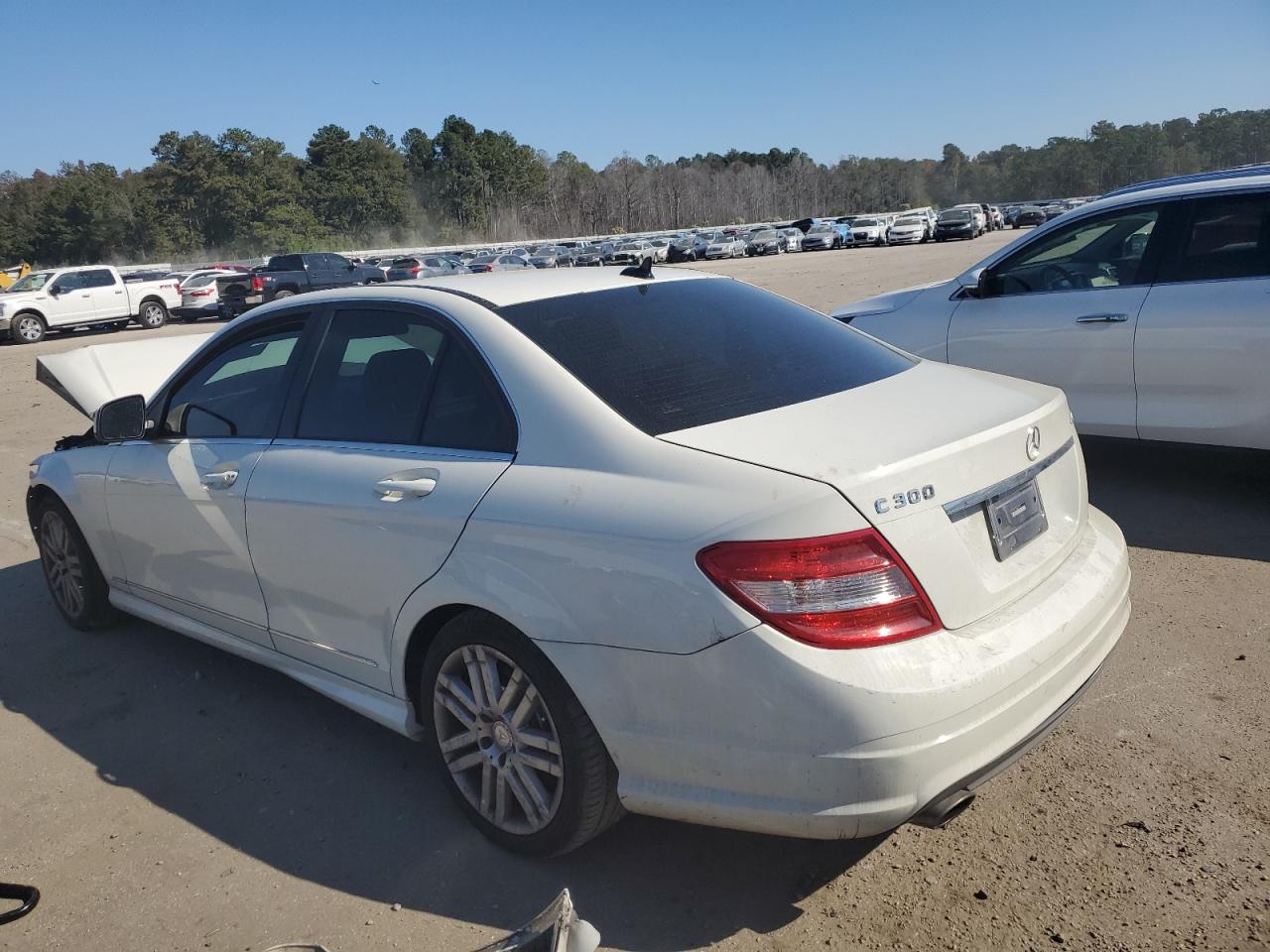 Image 2 of 2008 MERCEDES-BENZ C 300 4MATIC 2008 with VIN WDDGF81X58F072737