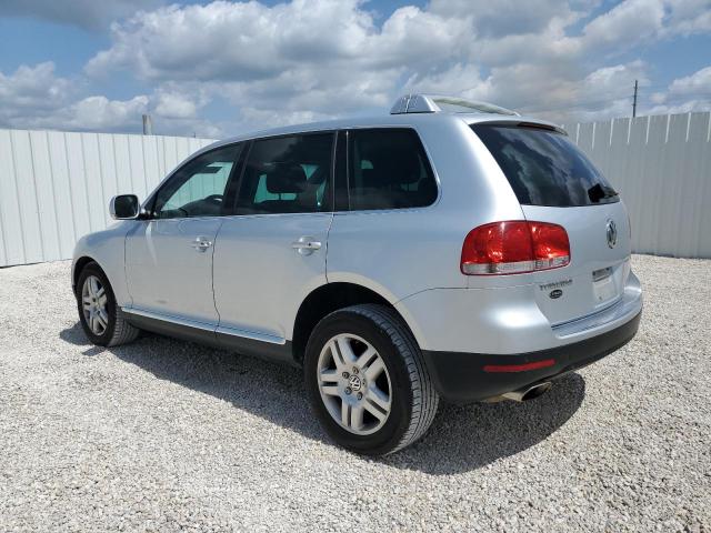 Image 2 of 2004 VOLKSWAGEN TOUAREG 4.2 2004 with VIN WVGCM67L64D028027