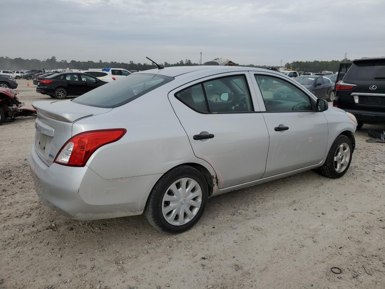 Изображение 3 2014 NISSAN VERSA S 2014 с VIN 3N1CN7AP6EL862509