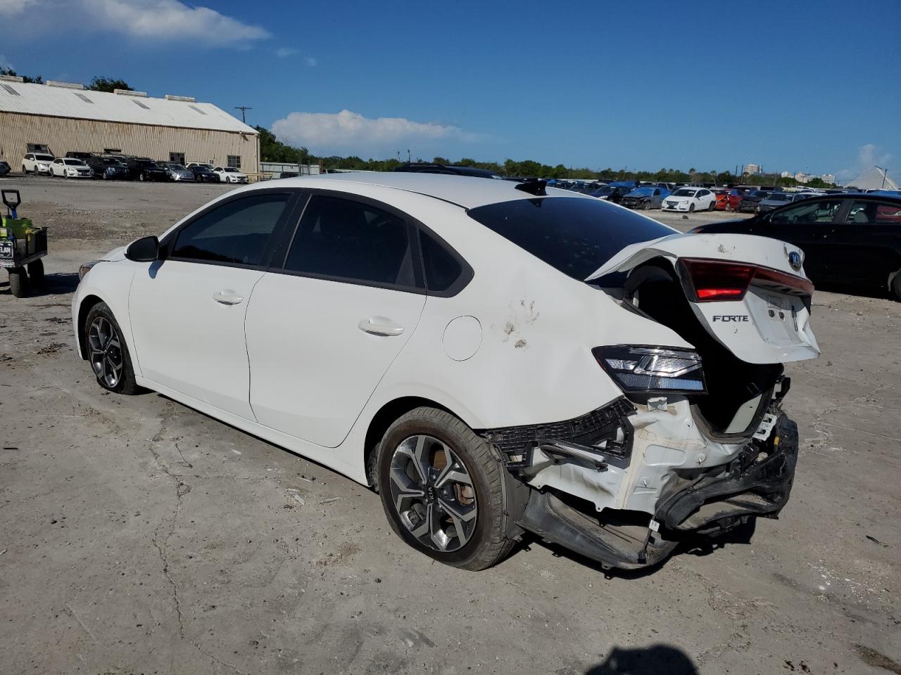 Image 2 of 2021 KIA FORTE FE 2021 with VIN 3KPF24AD1ME336928