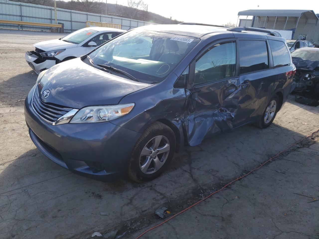 Obraz 2016 TOYOTA SIENNA LE 2016