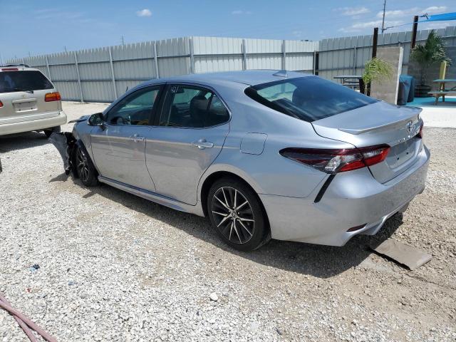 Obraz 2 z 2021 TOYOTA CAMRY SE 2021 z VIN 4T1G11AK0MU490421