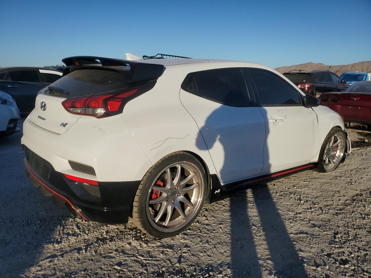 Изображение 3 2021 HYUNDAI VELOSTER N  2021 с VIN KMHT36AH3MU010270