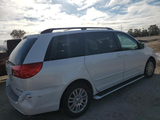 Image 3 of 2010 TOYOTA SIENNA XLE 2010 with VIN 5TDYK4CC1AS326396