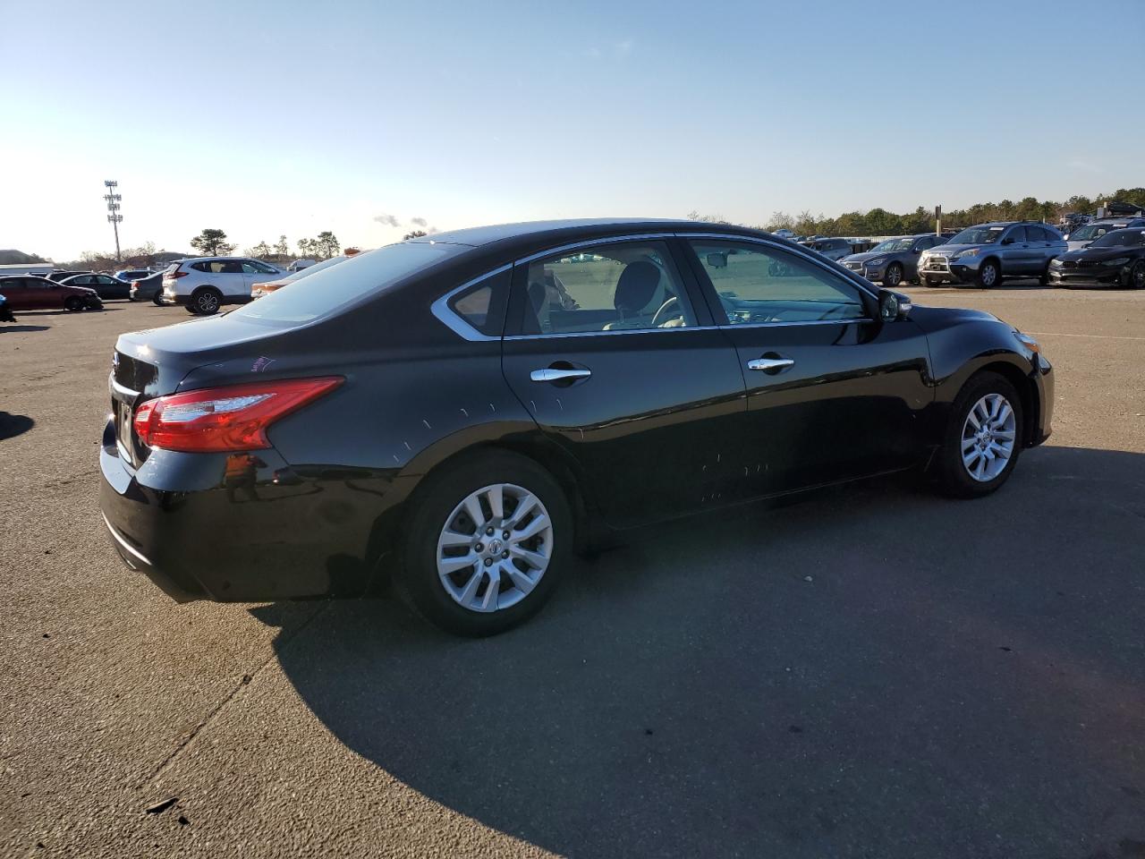 Image 3 of 2017 NISSAN ALTIMA 2.5 2017 with VIN 1N4AL3AP0HC276137