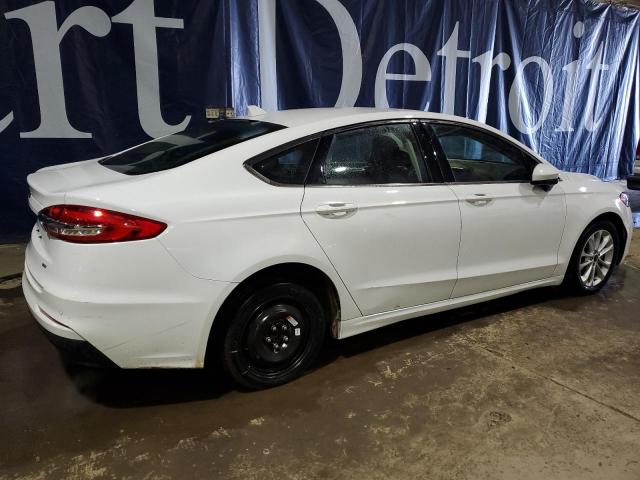 Image 3 of 2019 FORD FUSION SE 2019 with VIN 3FA6P0H71KR152062