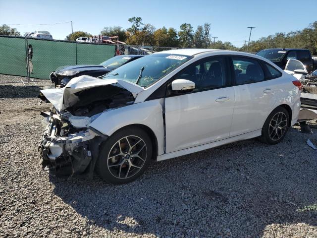 Image 1 of 2016 FORD FOCUS SE 2016 with VIN 1FADP3F27GL304710