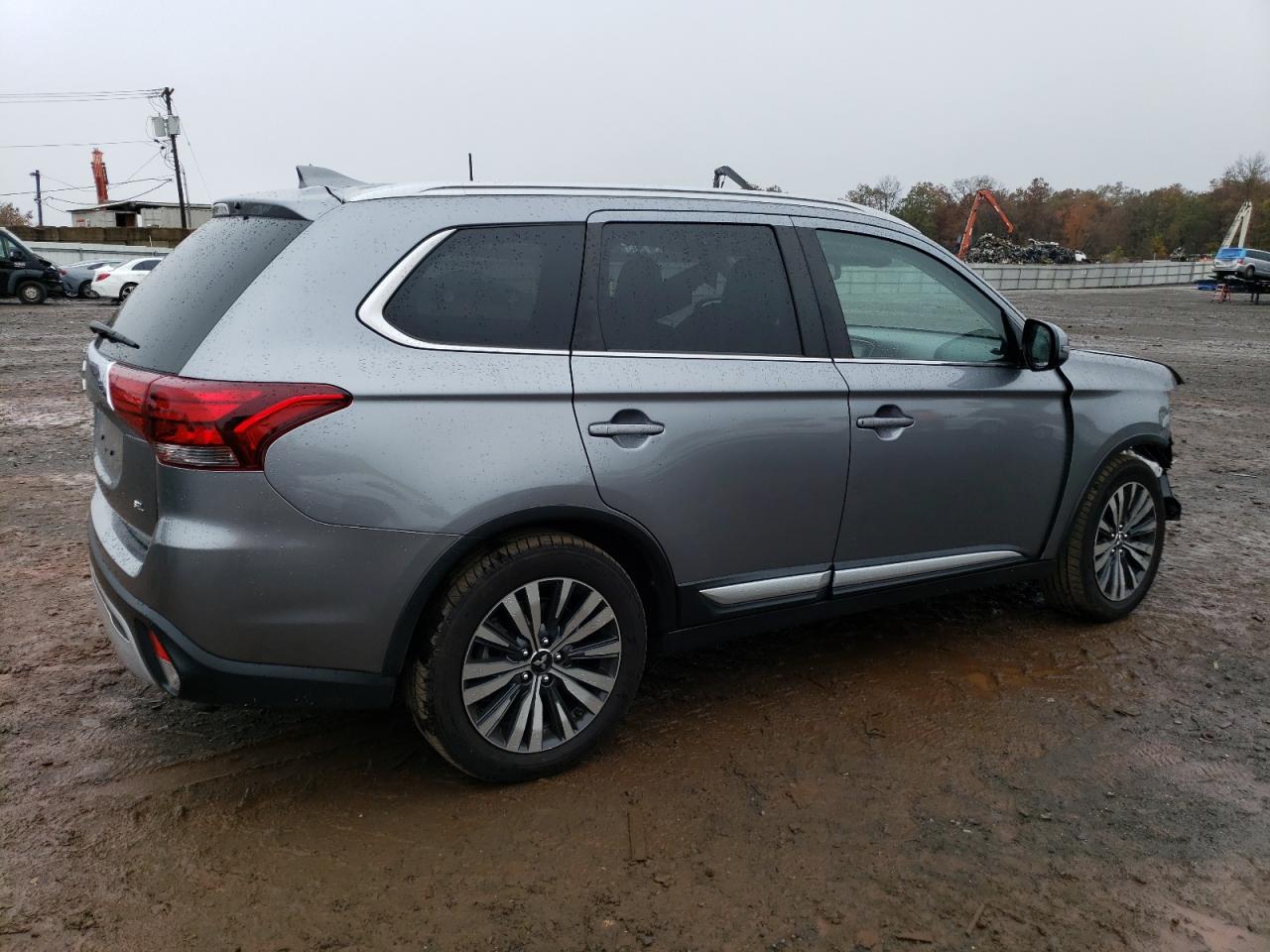 Изображение 3 2020 MITSUBISHI OUTLANDER SE 2020 с VIN JA4AD3A39LZ029655