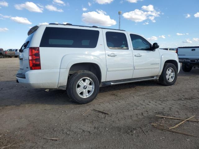 Image 3 of 2011 CHEVROLET SUBURBAN K1500 LT 2011 with VIN 1GNSKJE38BR364684