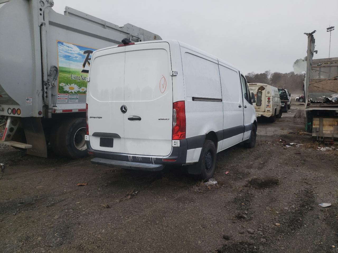 Image 3 of 2021 MERCEDES-BENZ SPRINTER 2500 2021 with VIN W1Y4DBHY9MT045594