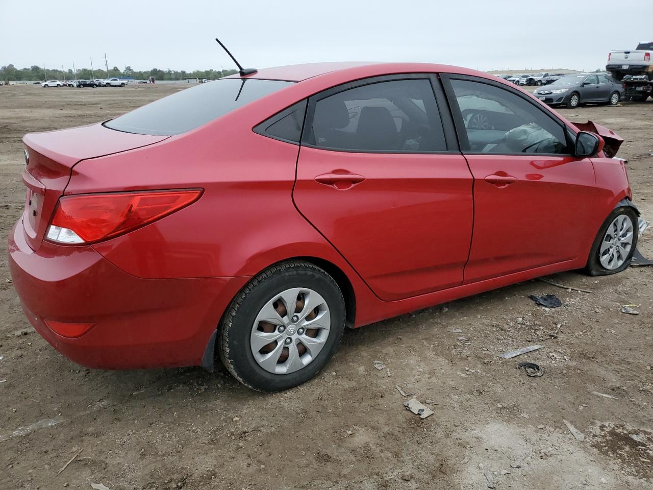 Obraz 3 z 2016 HYUNDAI ACCENT SE 2016 z VIN KMHCT4AE6GU117733