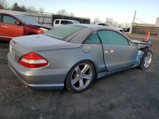 Image 3 of 2009 MERCEDES-BENZ SL 550 2009 with VIN WDBSK71F99F153662