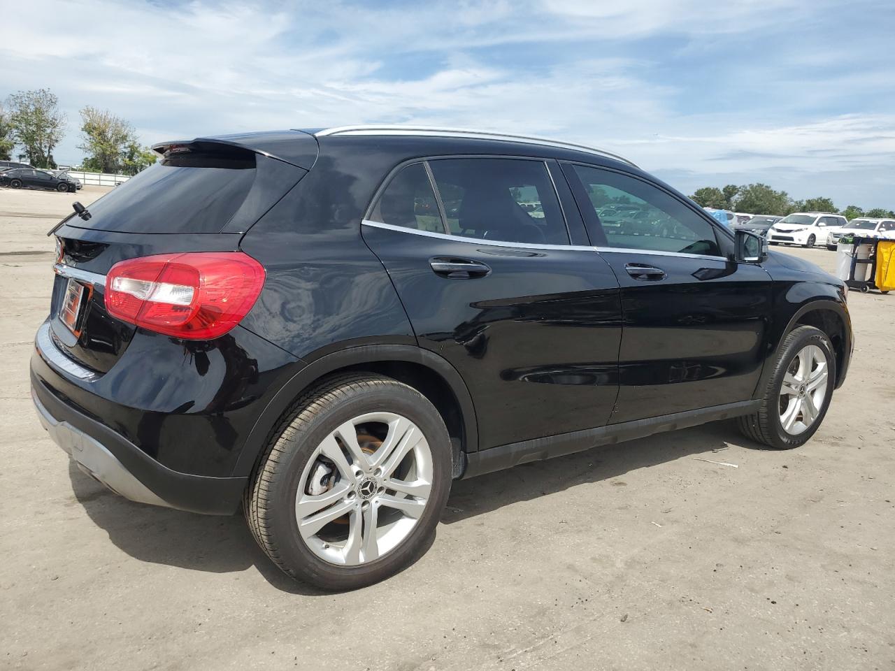 Изображение 3 Mercedes-Benz Gla 250 2018 с VIN WDCTG4EB7JJ423609