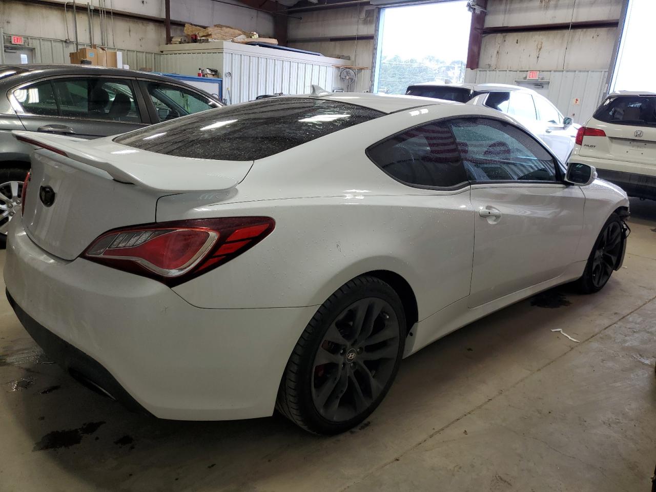 Image 3 of 2013 HYUNDAI GENESIS COUPE 3.8L 2013 with VIN KMHHU6KJ7DU111784