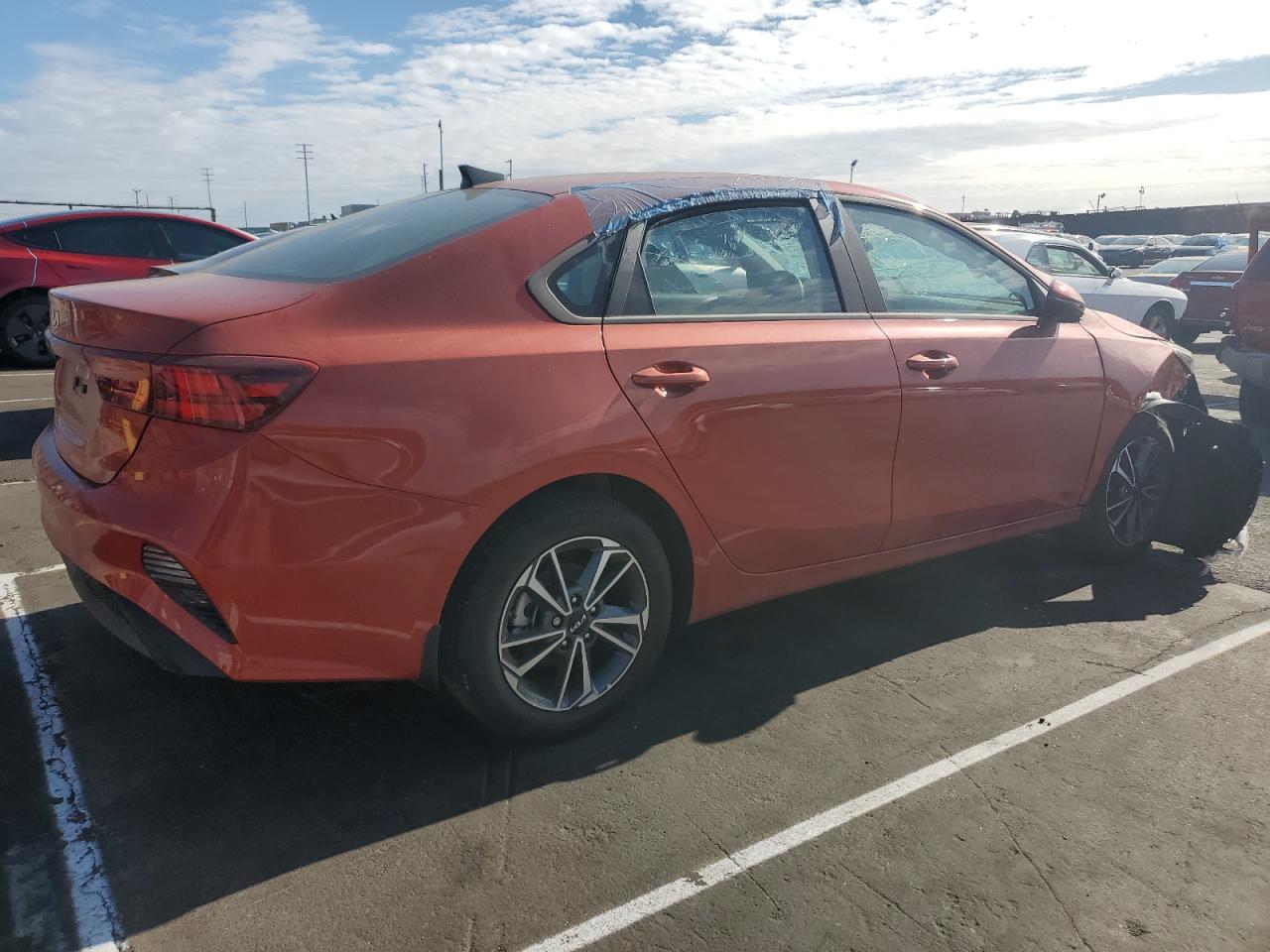 Obraz 3 z 2023 KIA FORTE LX 2023 z VIN 3KPF24AD4PE511791