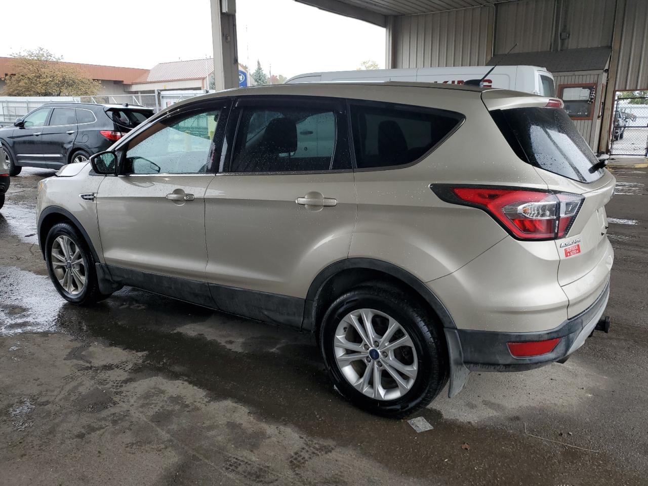 Obraz 2 z 2017 FORD ESCAPE SE 2017 z VIN 1FMCU9G9XHUA78344