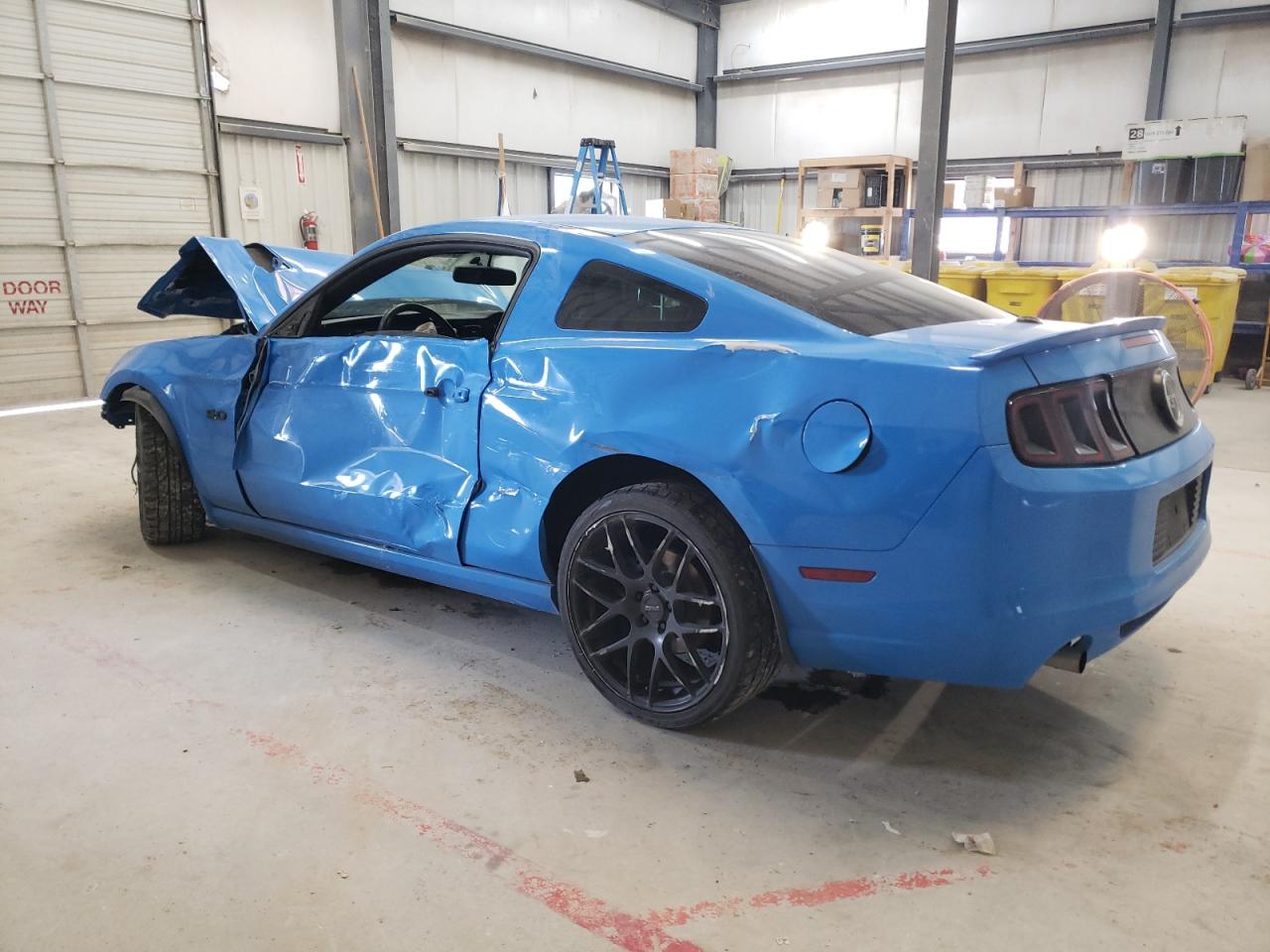 Изображение 2 2013 FORD MUSTANG GT 2013 с VIN 1ZVBP8CF8D5205140