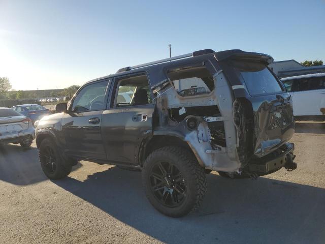 Obraz 2 z 2024 TOYOTA 4RUNNER SR5 2024 z VIN JTEEU5JR5R5307292