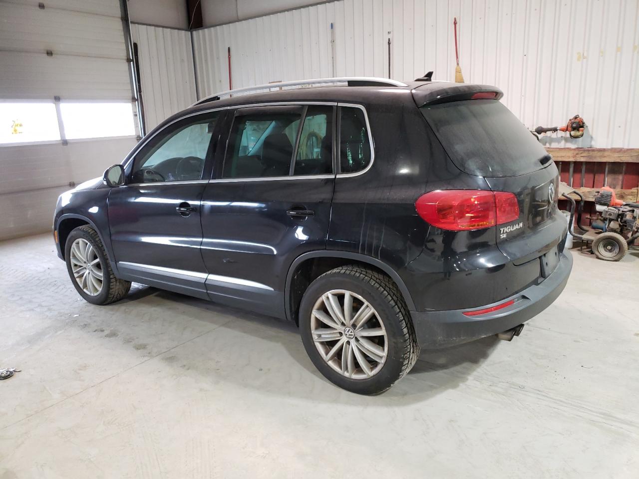 Image 2 of 2016 VOLKSWAGEN TIGUAN S 2016 with VIN WVGBV7AX1GW586015