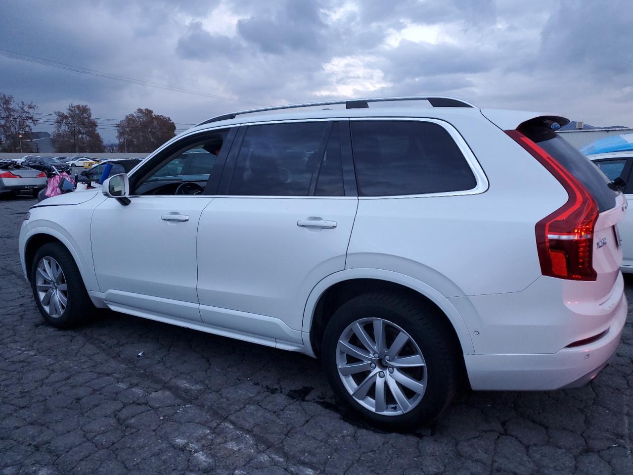 Image 2 of 2016 VOLVO XC90 T6 2016 with VIN YV4A22PK8G1045772