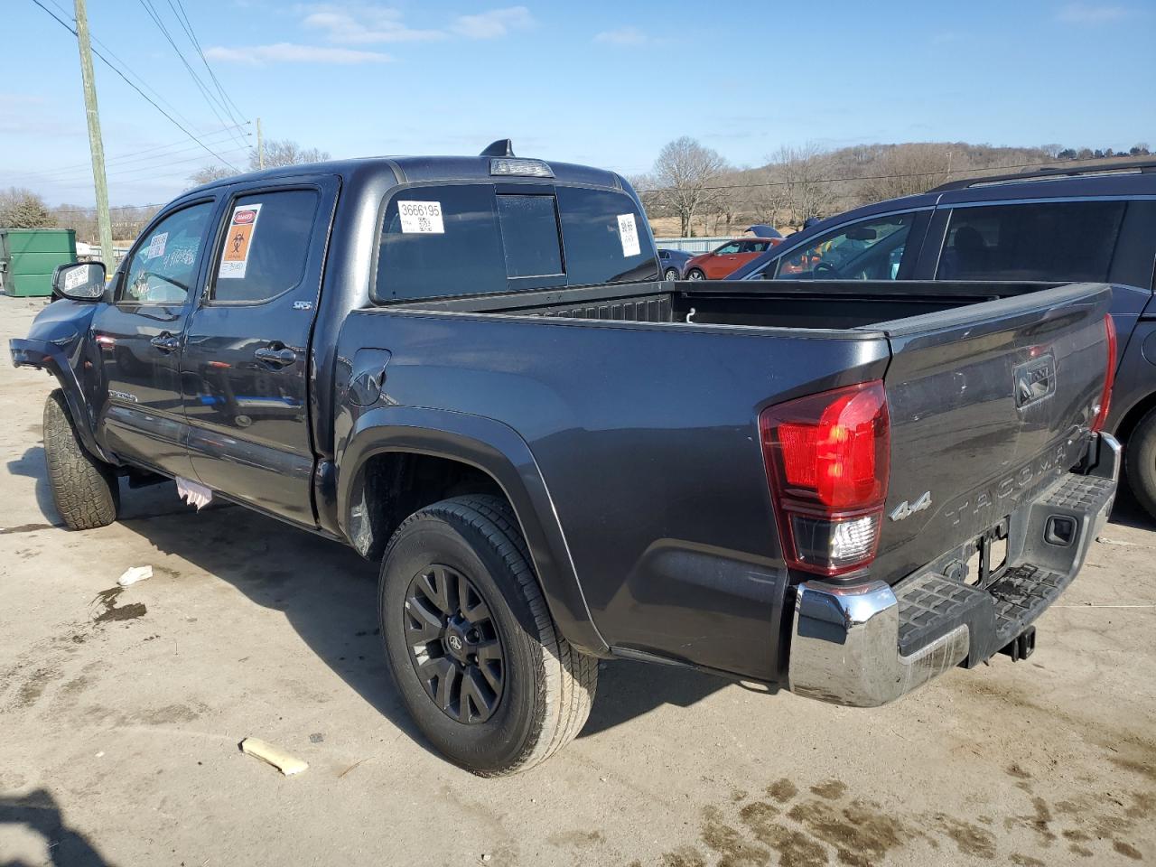 Obraz 2 z 2022 TOYOTA TACOMA DOUBLE CAB 2022 z VIN 3TMCZ5AN5NM493933