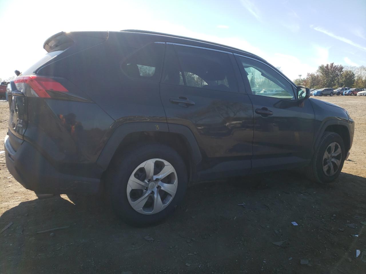 Obraz 3 z 2021 TOYOTA RAV4 LE 2021 z VIN 2T3F1RFV1MC255791