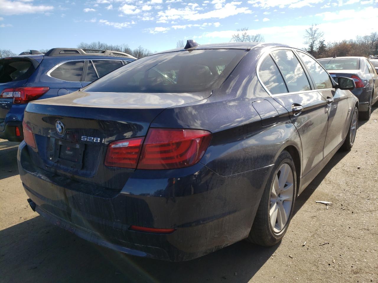 Изображение 3 2012 BMW 528 XI 2012 с VIN WBAXH5C57CDW10158
