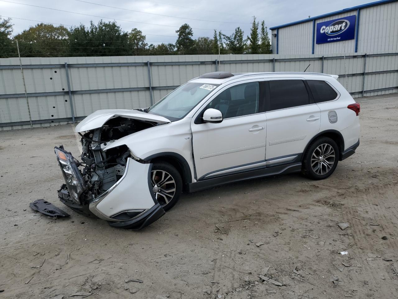 Image 1 of 2016 MITSUBISHI OUTLANDER GT 2016 with VIN JA4JZ4AX4GZ058173