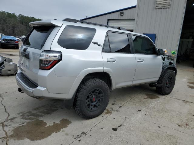 Image 3 of 2022 TOYOTA 4RUNNER SR5 PREMIUM 2022 with VIN JTERU5JR3N5984708