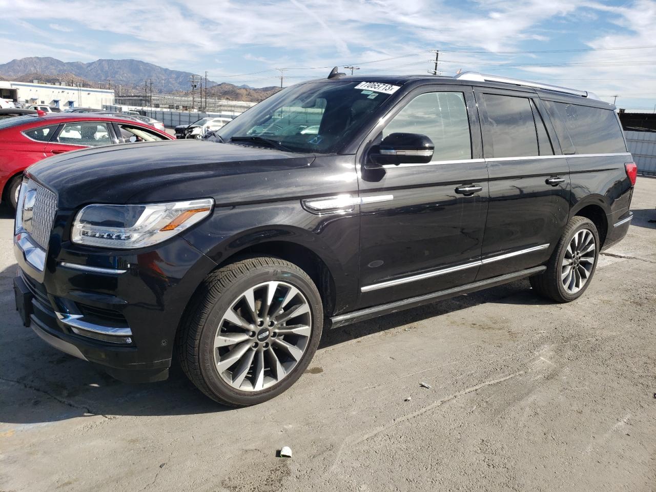 Obraz 1 z 2021 LINCOLN NAVIGATOR L RESERVE 2021 z VIN 5LMJJ3LT9MEL10528