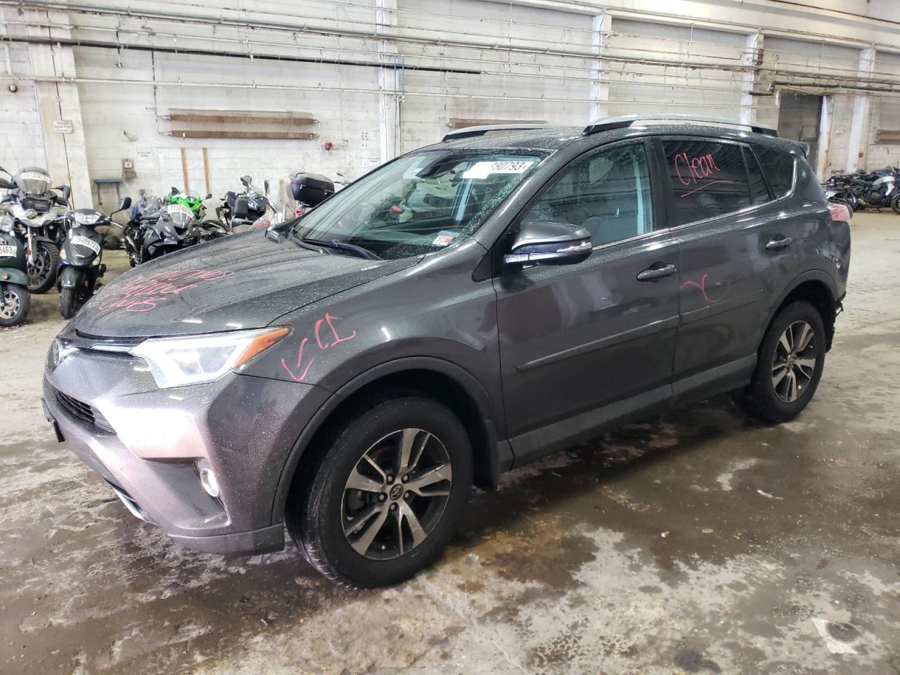 Obraz 1 z 2017 TOYOTA RAV4 XLE 2017 z VIN 2T3RFREV8HW578501