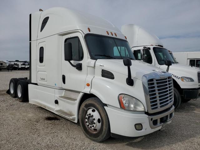 Изображение 2016 FREIGHTLINER CASCADIA 113  2016