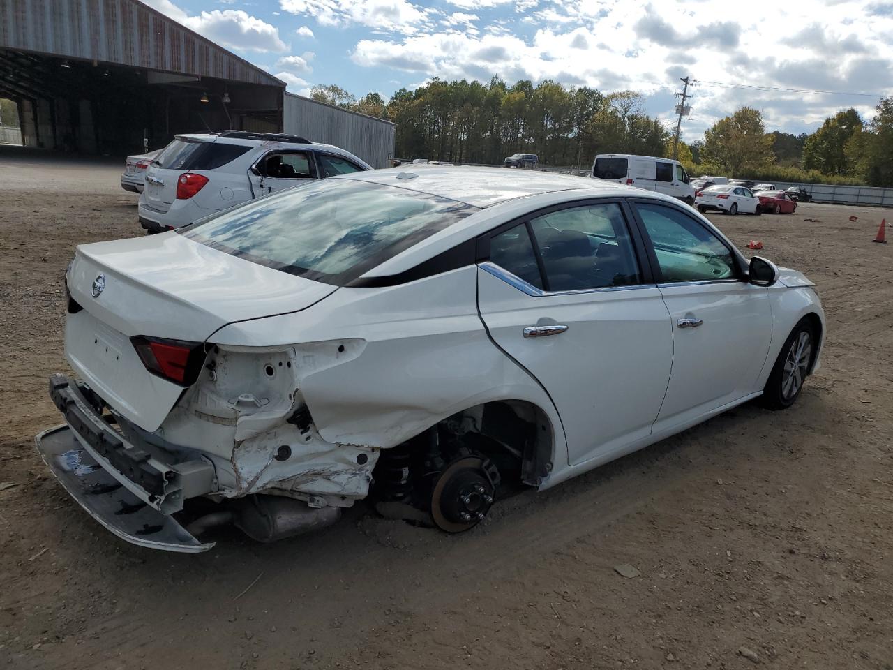 Image 3 of 2020 NISSAN ALTIMA S 2020 with VIN 1N4BL4BV4LC206981